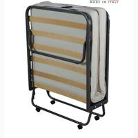 Letto ripiegabile con ruote