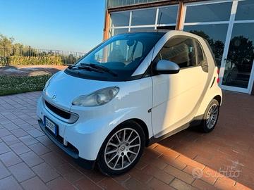 Smart ForTwo 1000 62 kW coupé passion