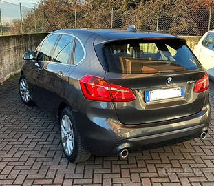 Bmw 218d Luxury