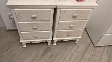 Comodini stile shabby chic