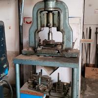 pressa a bilancere manuale 