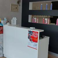 Salone parrucchiera avviato uomo e donna