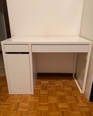 Scrivania MICKE Ikea