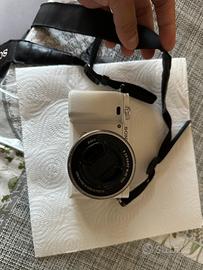 Sony Alpha 6000 + E 16-50 mm F3.5-5.6 [NO SCATOLA]