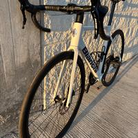 Bianchi Sprint Disc Shimano 105 2025 Taglia 55