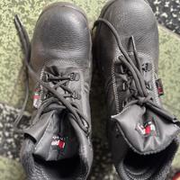 Scarpe antifortunistiche 43