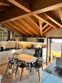 Trilocale 2 bagni 3 balconi box doppio e cantina