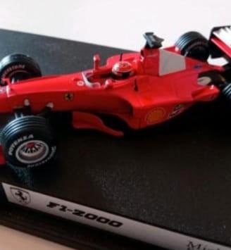 Ferrari F2000 M. Schumacher Scala 1:43 con Box