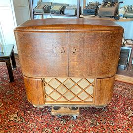 Radio a valvole d'epoca Magaja vintage anni 60