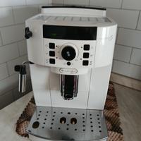 macchina caffè de longhi