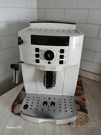 macchina caffè de longhi