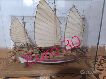 modellismo navi + vasi 