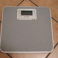 Bilancia pesa persone digitale