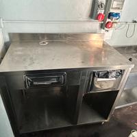 Banco macchina caffè pari al nuovo