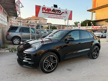 Porsche Macan 2.0 245cv