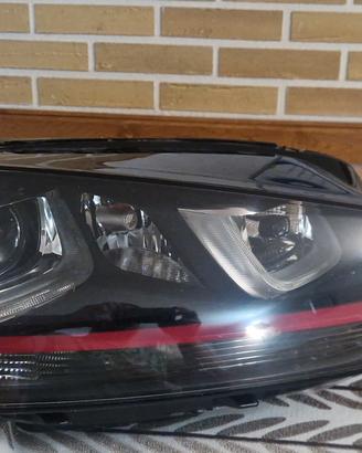 Faro dx golf 7 gti