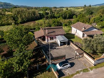 Villa indipendente unico livello con terreno