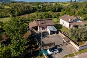 Villa indipendente unico livello con terreno