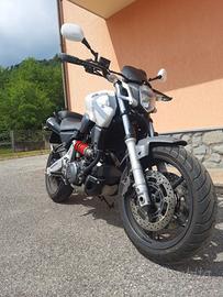 Moto Yamaha MT 03 660 patente A2