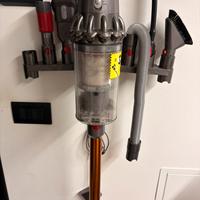 Dyson V10