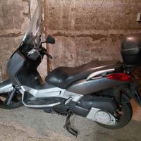 X-Max 250 ie