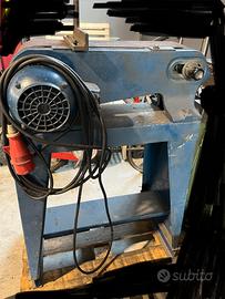 Smerigliatrice piana