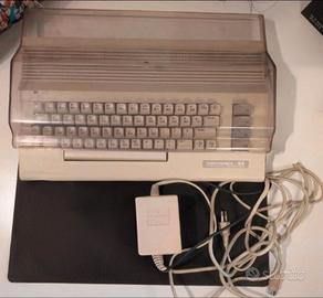 console Commodor 64 Vic 20 