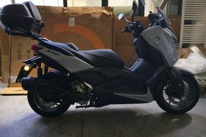 yamaha x-max