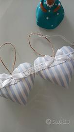 Decorazioni shabby chic 2 cuori a righe celeste