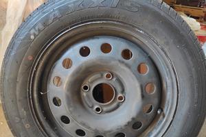 Cerchi in ferro con pneumatici 195/60R15 88H