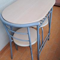 Tavolino con sedie