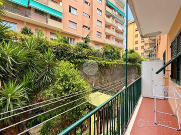 3 LOCALI A GENOVA