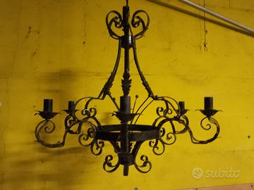 Lampadario ferro battuto