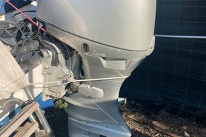 HONDA BF 40/A anno 2004 ( a carburatori)