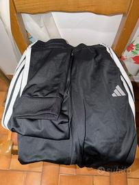 Tuta completa adidas