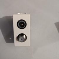 doppia presa antenna con filtro satellitare