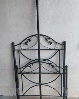 Letto singolo in ferro battuto 