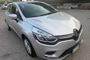 RENAULT Clio 1.2 75CV 5p senza nessun lavoro da