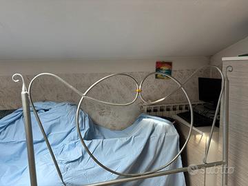 Letto in ferro battuto artigianale