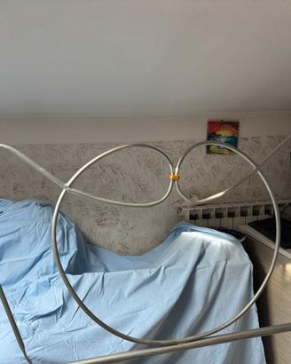 Letto in ferro battuto artigianale
