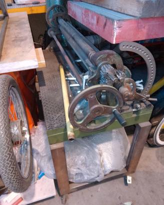 Auto-moto officina carpenteria