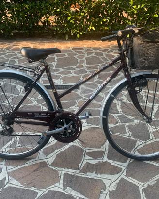 BICICLETTA DONNA RUOTE 28" MARCA "ADRIATICA"