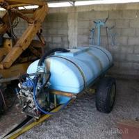 Botte Carrellata di resina 1000lt con barra vignet