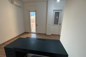 Stanza uso ufficio/studio Catania