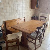 Tavolo cucina comprensivo di n.4 sedie e panca