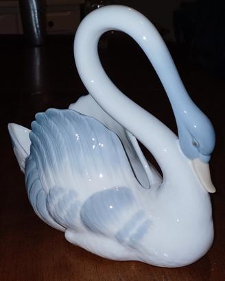 Cigno in porcellana Nao by Lladro' 1983