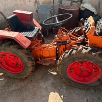 Trattore 4 ruote Valpadana 21 CV