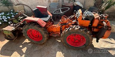 Trattore 4 ruote Valpadana 21 CV