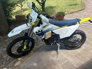 Husqvarna 250 4 tempi 2024