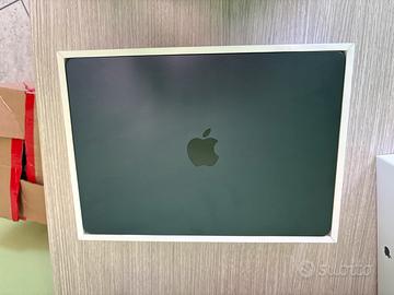 MacBook Air 8GB/256GB M2